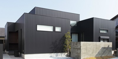 ガルバリウム鋼版_外壁施工例001