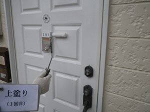 玄関ドア上塗り