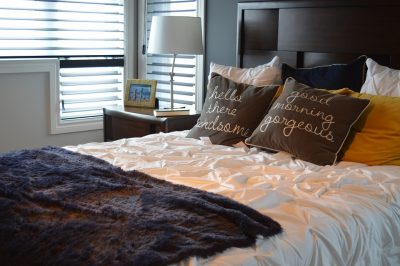 bed-1348721_960_720