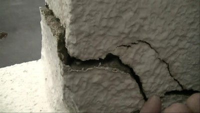 ひび割れ（外壁・モルタル吹き付け面）