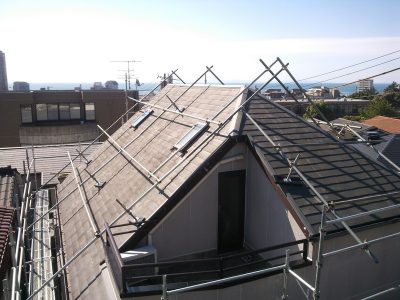 屋根足場