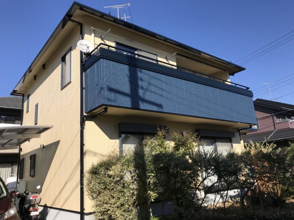 外壁塗装　紺色